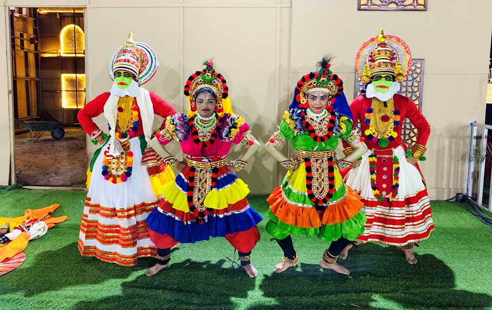 Traditional dance 1 - DANCE TROUPE